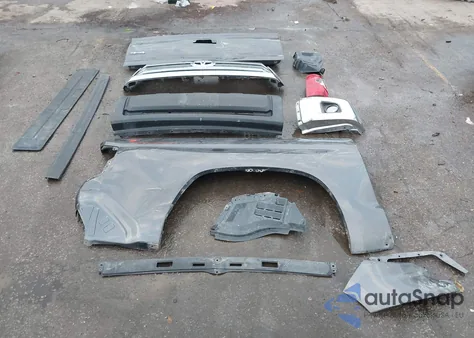 2016 Toyota Tundra Sr5 5.7L V8 z USA, uszkodzony, nr VIN 5TFDW5F18GX498205